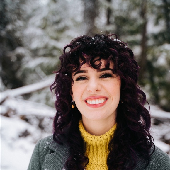 Meet your Posher, Allison - Picture 1 of 1